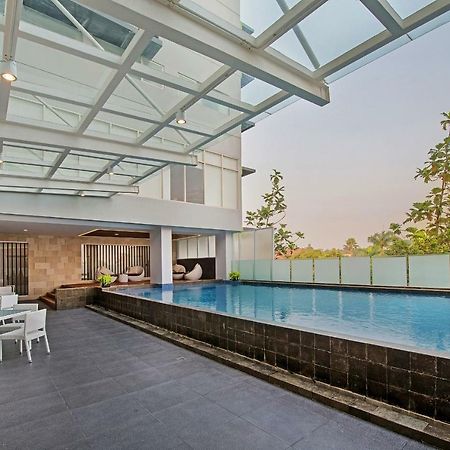 Whiz Prime Hotel Pajajaran Bogor Buitenkant foto